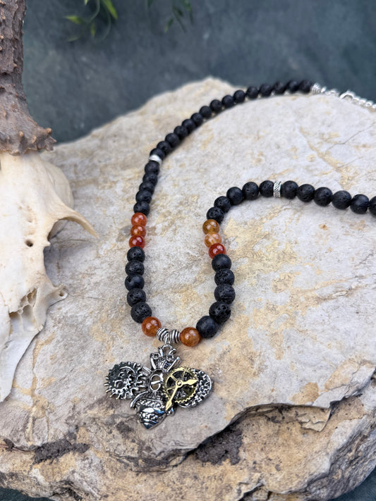 Die Mechanische Biene – Mystische Steampunk Halskette aus Lavastein & orangem Drachenstein