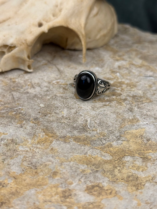 Schattenkraft – Obsidian Ring (größenverstellbar)