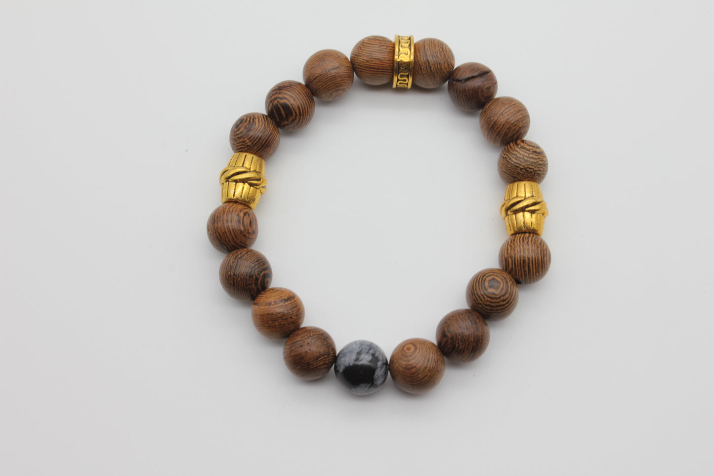 Armband „Frostpfad“ – Schneeflocken-Obsidian & Gold