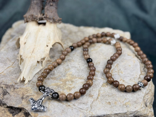 Obsidianschild des Donnergottes“ – Mjölnir-Kette mit Obsidian- & Holzperlen