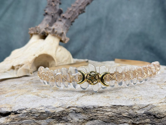 Frostkönigin – Bergkristall Krone mit goldenen Akzenten