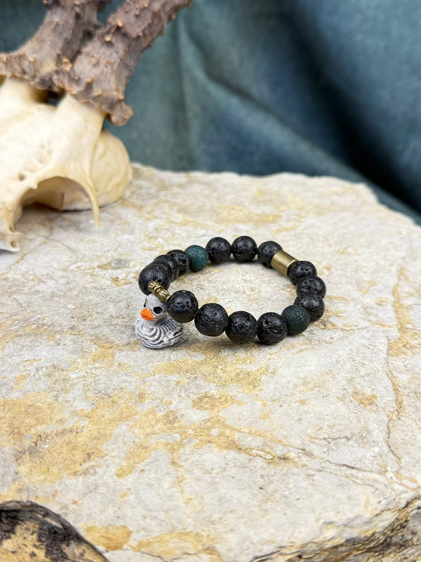 Ushnotz x Nordic Mystery – Lava & Legende – Das Entenrelikt