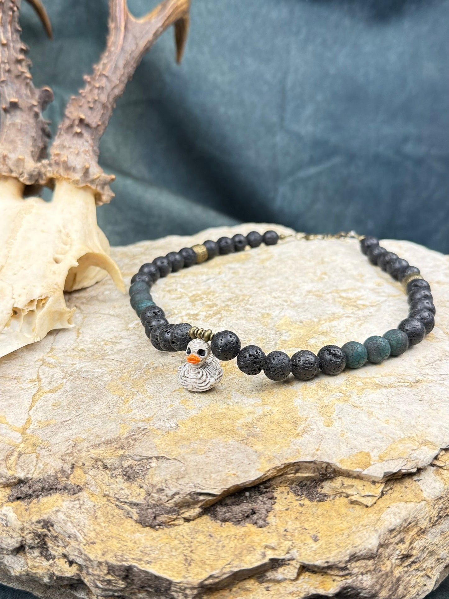 Ushnotz x Nordic Mystery – Amulettkette der Schattenente